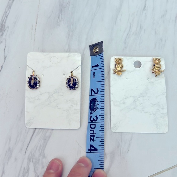 Vintage Gold and Black Earrings Set - Picture 5 of 5